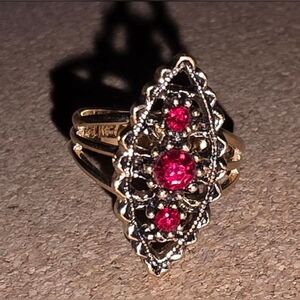Sarah Coventry Ring Size 7